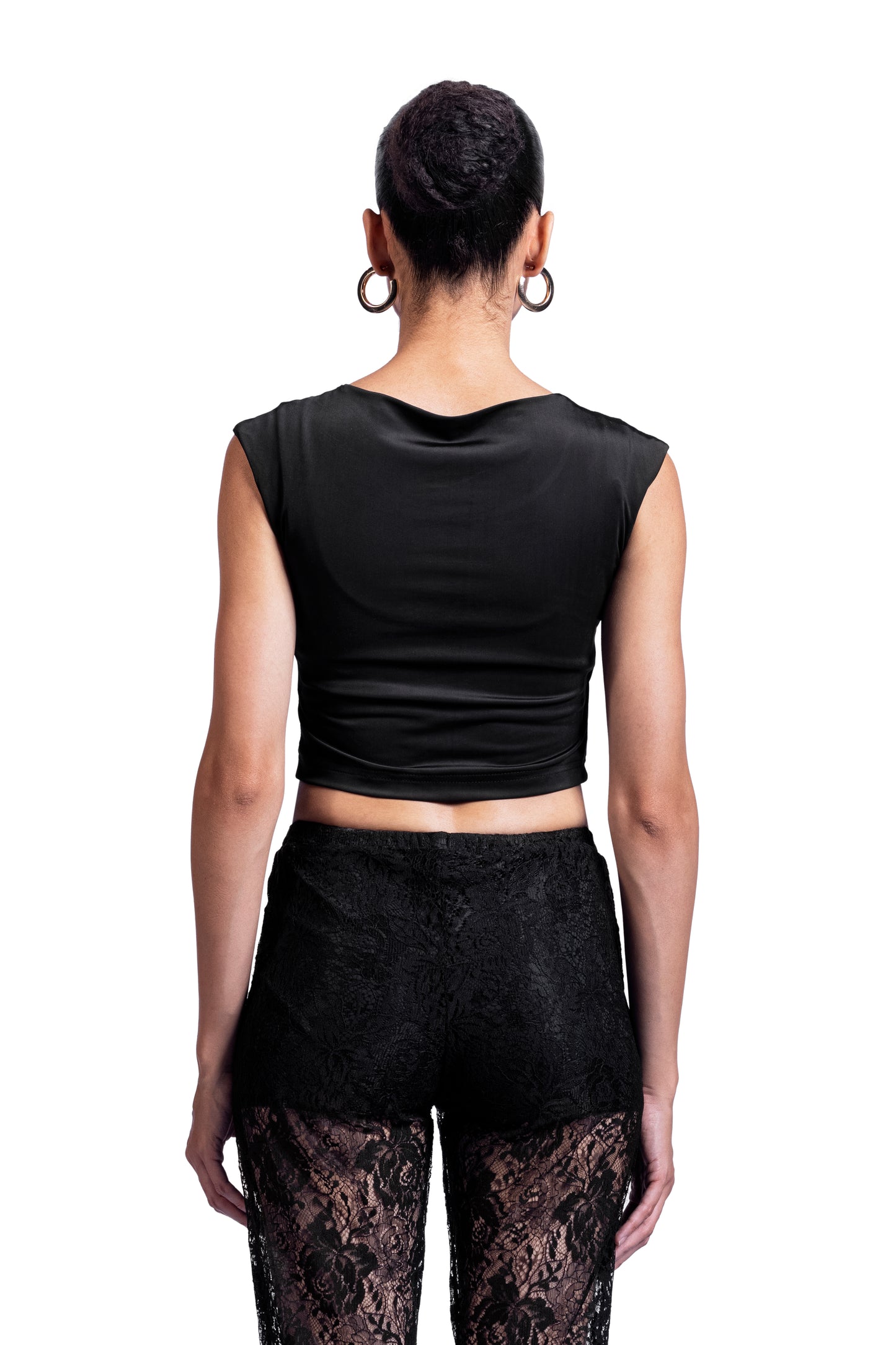 black basic cut top
